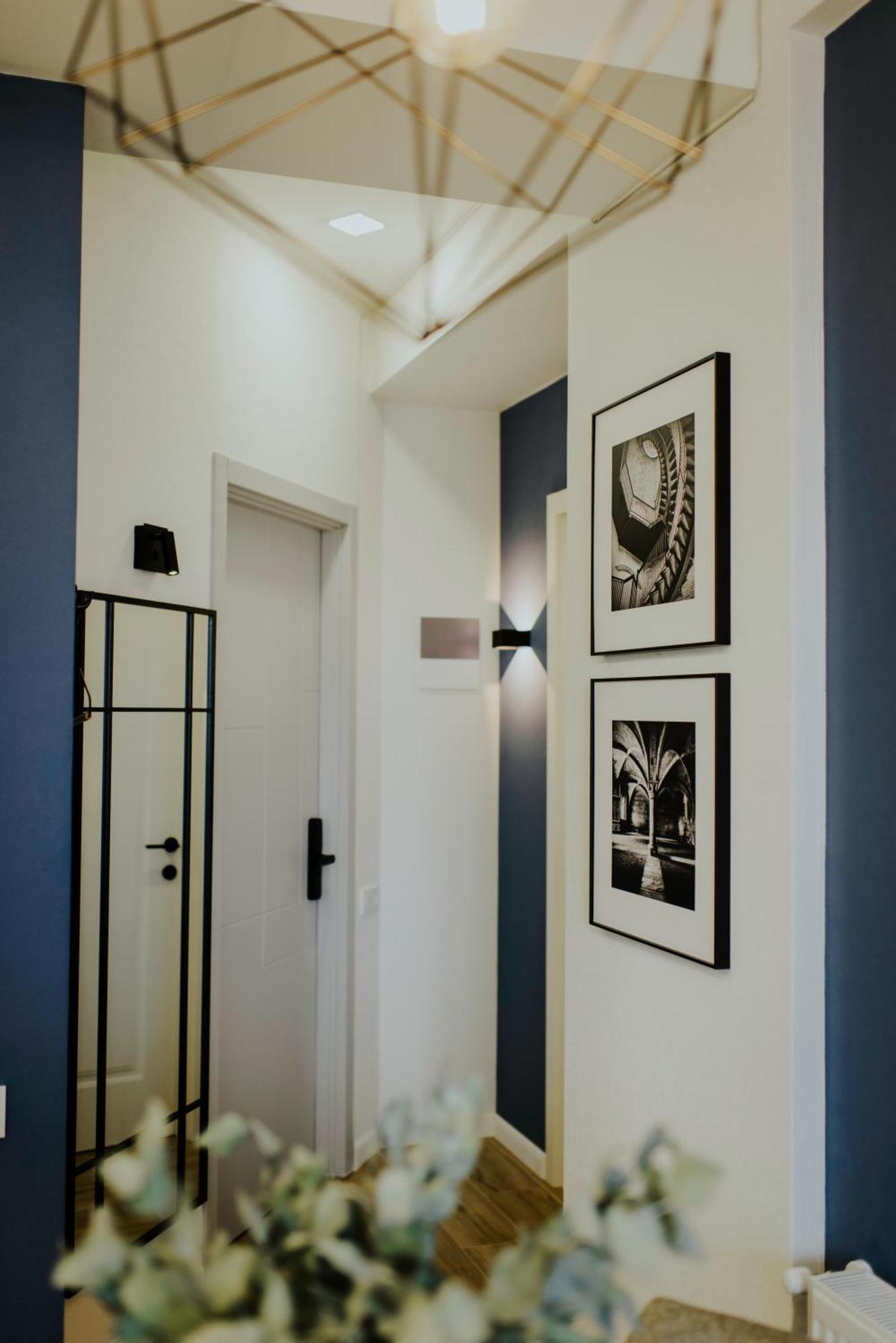 Luxury Inn Grand Residences Tbilisi Exterior photo